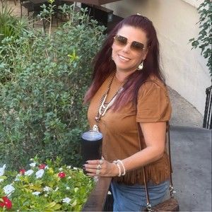 Meet your Posher, Chrysta